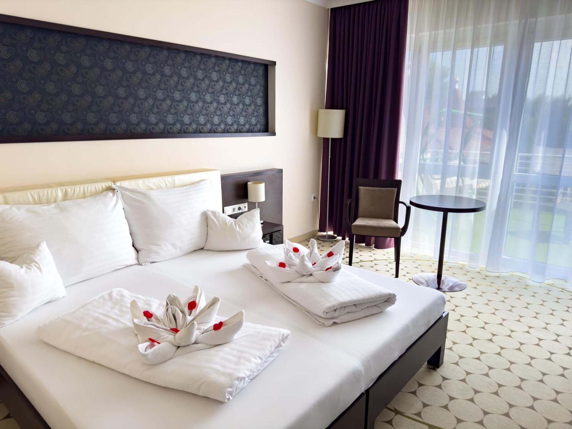 Hotel Aurora ミシュコルツ エクステリア 写真