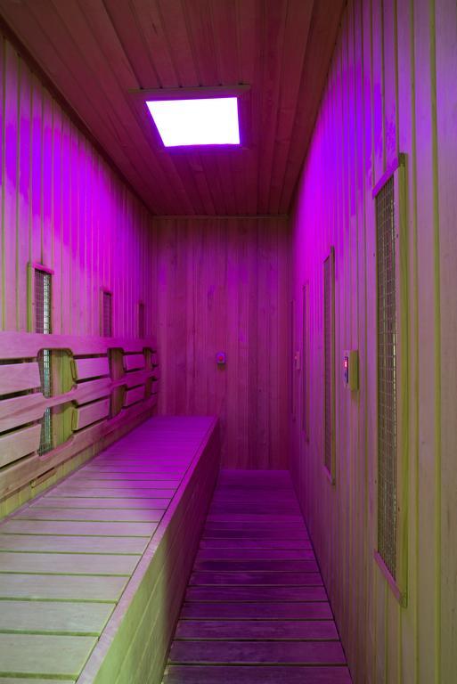 Hotel Aurora ミシュコルツ エクステリア 写真